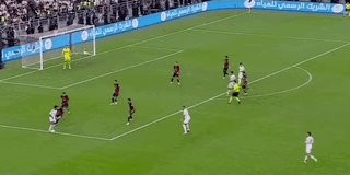 开云电子登录-【西超杯】贝林罗德里戈破门，皇马3比0决赛战巴萨