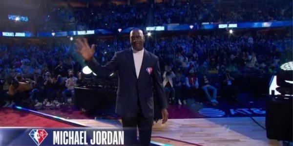 开云在线登录-【体坛篮球秀】全明星中什么击中了你的心？（含抽奖）